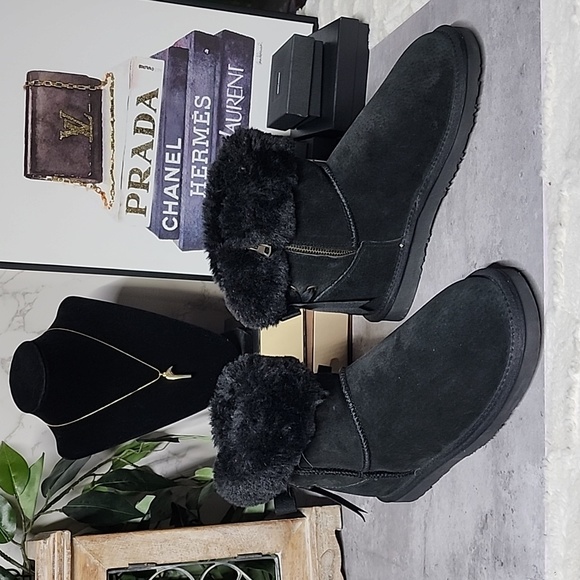 LAMO brand booties NWOT - Picture 1 of 7
